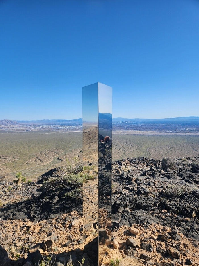 mysterious monolith in las vegas mountains triggers police warning