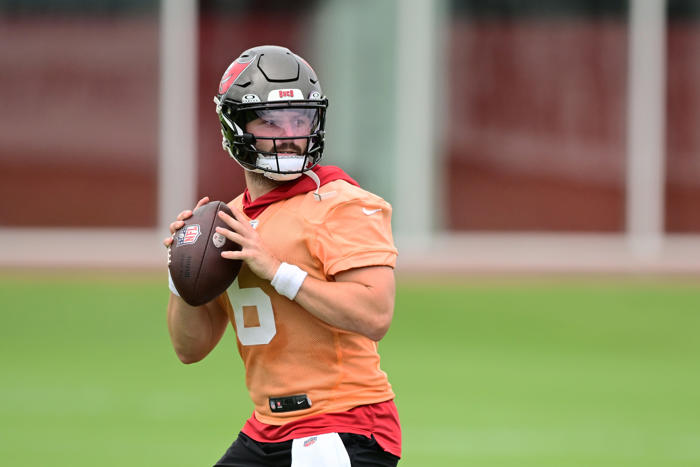 when does bucs training camp start?