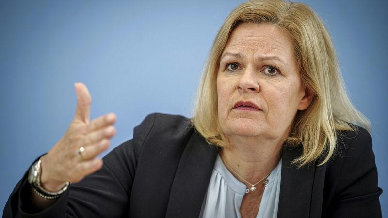 nancy faeser, ministra do interior da alemanha, alerta para ameaças de segurança