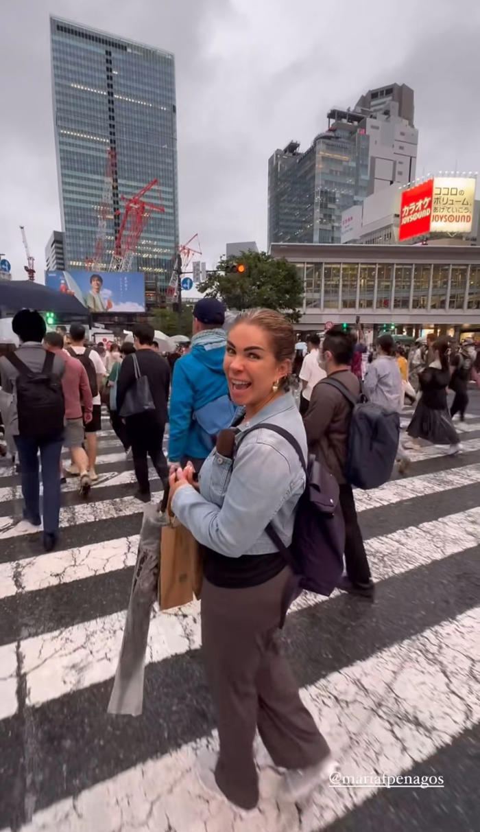 el look acertado de rocío sánchez azuara durante su viaje a japón