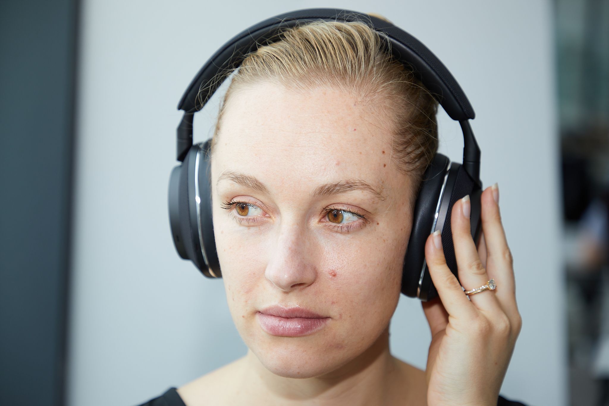 The Best Noise-Cancelling Headphones, Tested by Experts