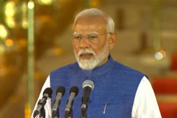it appears maa ganga has adopted me: modi on first visit to varanasi after ls polls