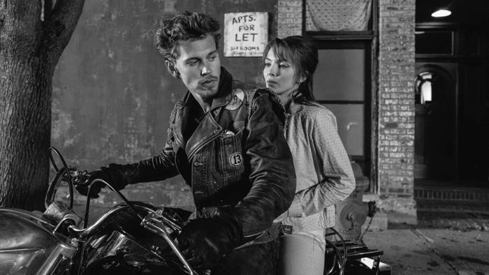 austin butler et tom hardy en motards : pourquoi the bikeriders est l'un des meilleurs films sortis au cinéma en 2024 ?