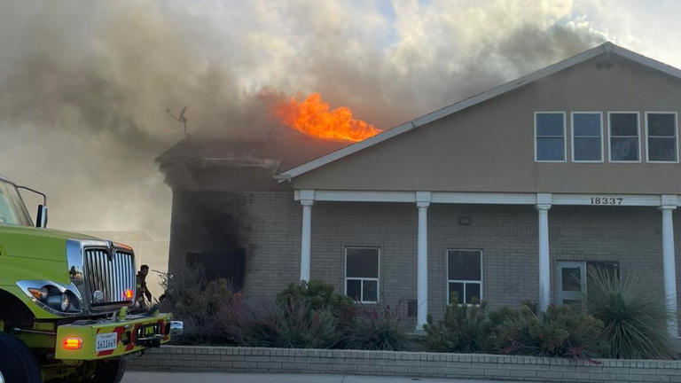 Firefighters battle major fire at Tulare County dairy