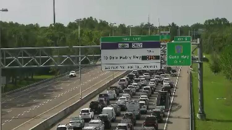 Deadly Crash Shuts Down NB Lanes Of Veterans Expressway