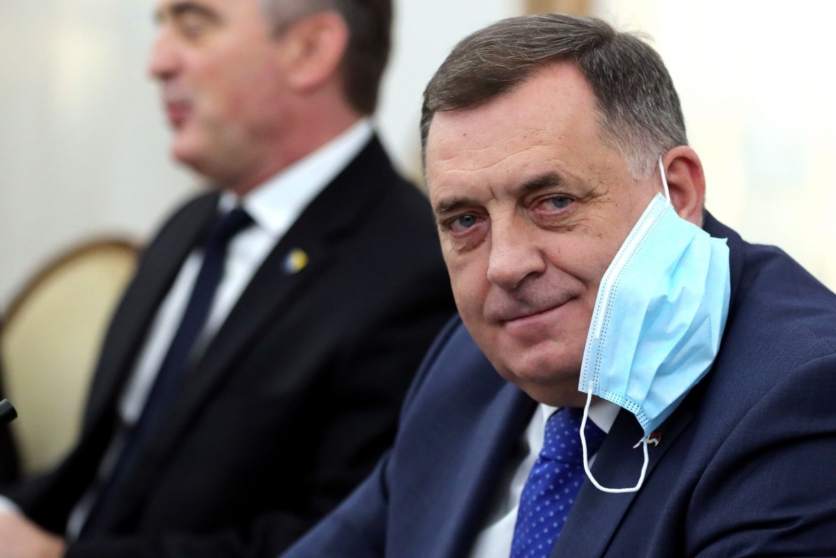 U.S. Sanctions Bosnian-Serb Leader Milorad Dodik's Family 'patronage ...