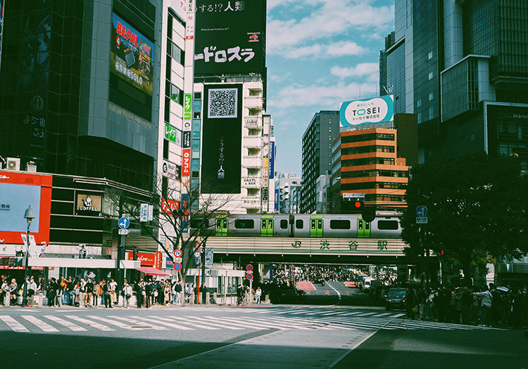 日本旅遊新制將上路！10月起「澀谷街頭」晚間禁止飲酒，能否改善東京醉酒亂象？