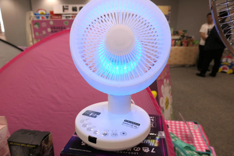 最大回転数1250rpmの「俺の薄型ボックス扇風機 Crazy Fan2