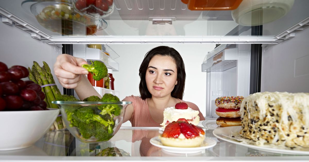 Snacking Mistakes That Can Cause Weight Gain