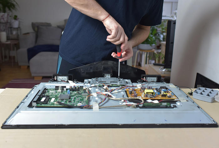 'i'm not a handyman, but i once spent six hours fixing a busted tv. it changed my life'