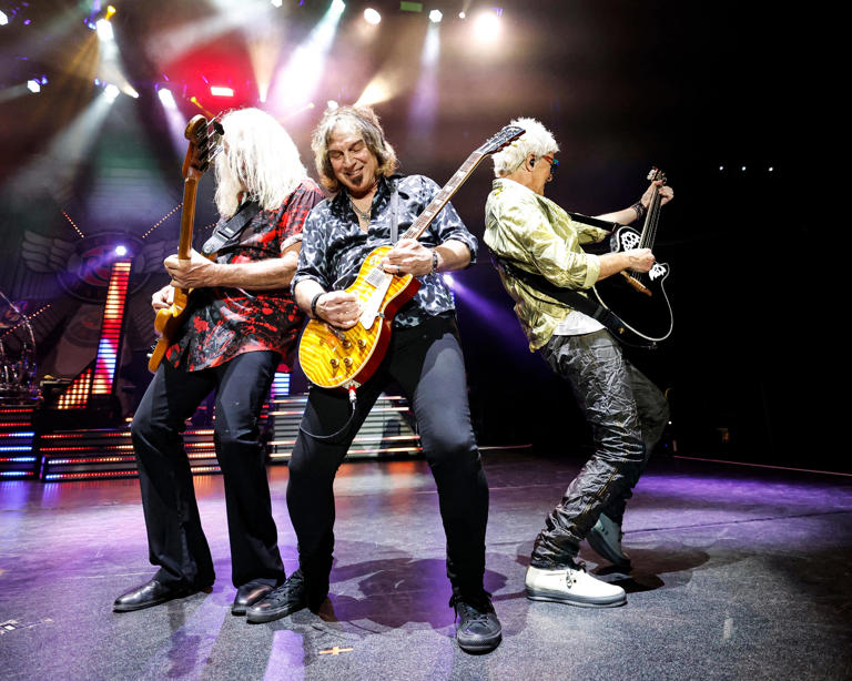 REO Speedwagon returns to Des Moines this weekend with Night Ranger.