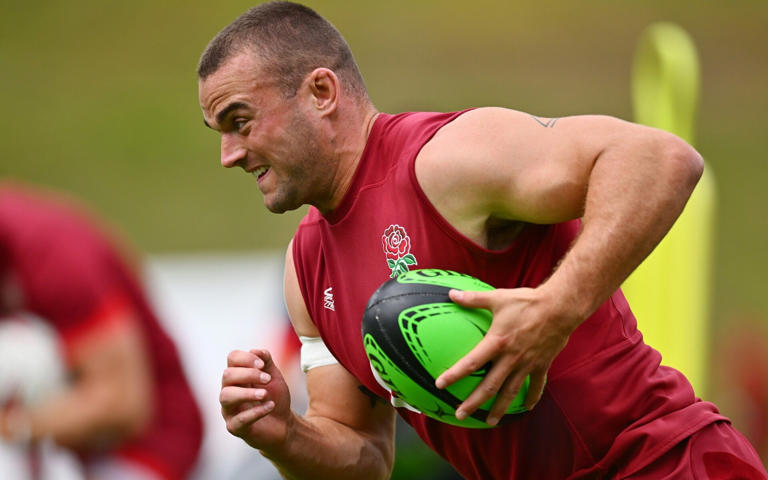 Ben Earl training at centre as England evolve plans for six-two bench split