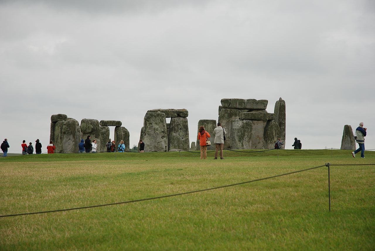 <p>If you're not a history nerd, there's a good chance that the wonder of Stone Henge might be lost on you.<strong> Some just don't grasp the point of seeing a "pile of stones."</strong></p>