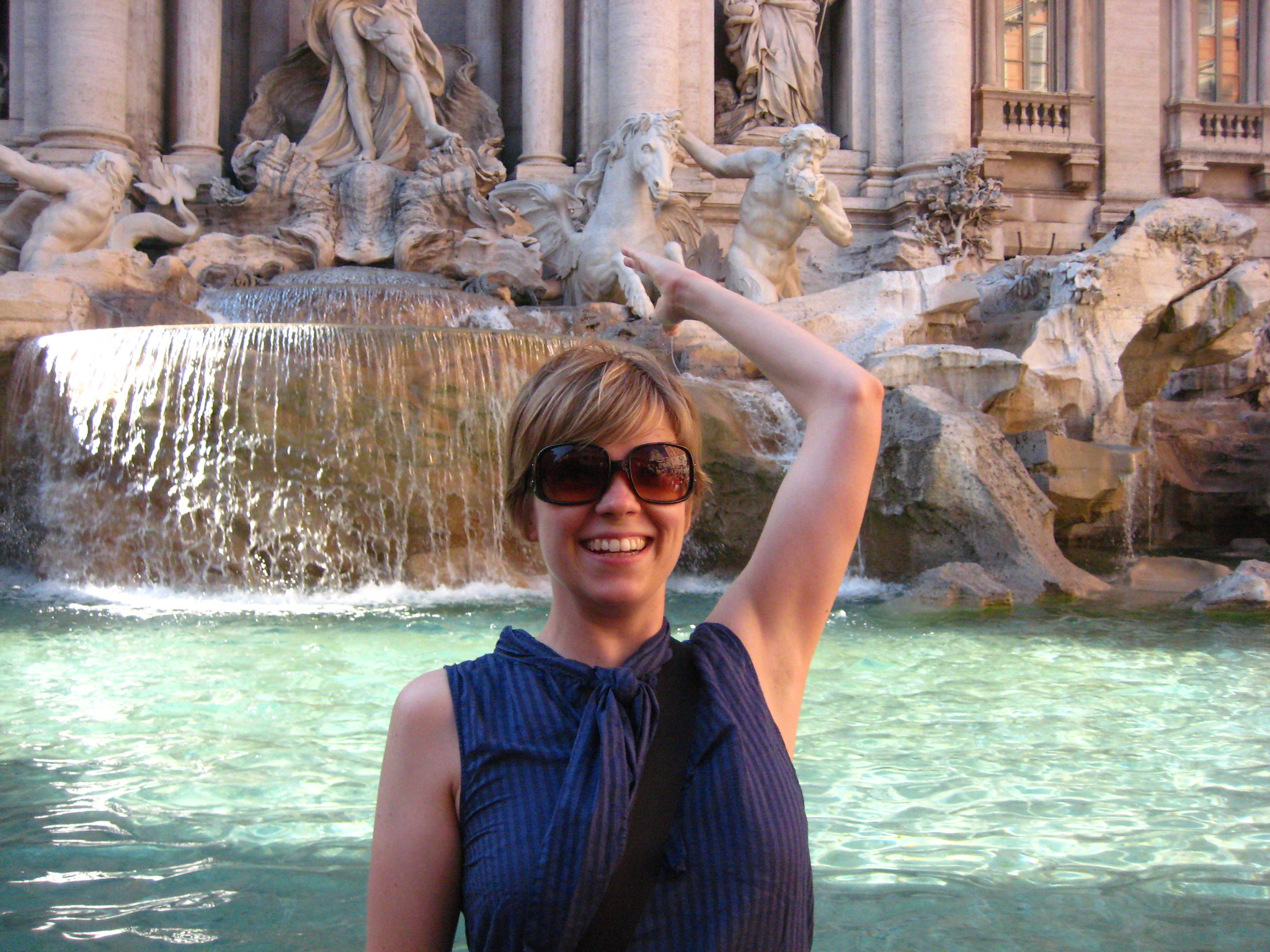 <p>Tourists are also eager to throw a coin in the fountain. It's estimated that 3,000 euros are tossed into the Trevi Fountain every day.</p>