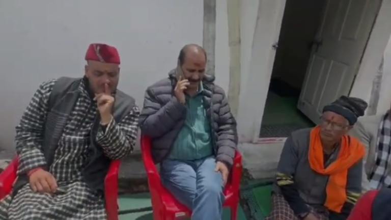 uttarakhand government official held hostage by locals and priests of kedarnath, here's the reason - video