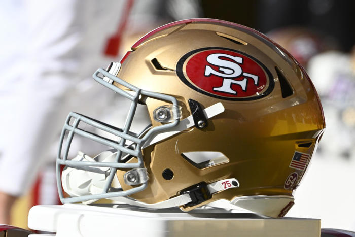49ers news: can the 49ers' o-line cost them a super bowl? one analyst thinks so