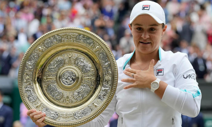 ash barty to return to playing tennis at wimbledon invitational event
