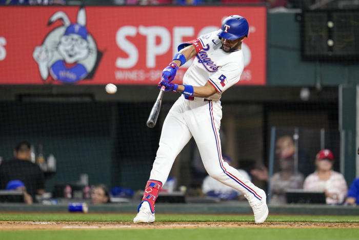 leody taveras hits go-ahead hr for rangers in 5-3 win over mets, who had won 7 in a row