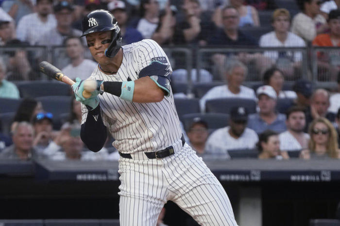 aaron judge out of yankees' lineup against orioles, one night after getting hit on hand by pitch