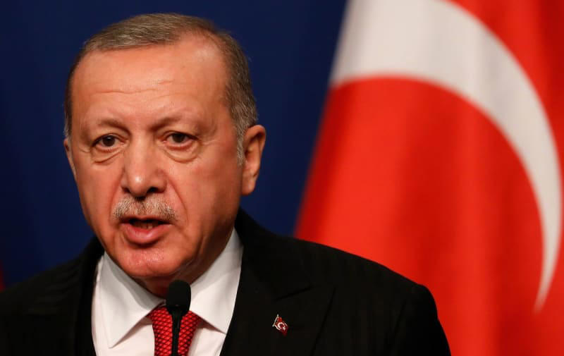 erdogan plans to hold talks with putin