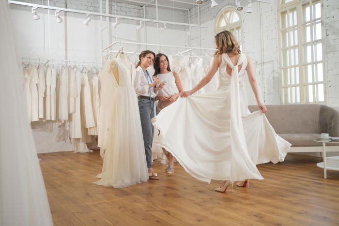 ces 12 erreurs que les femmes font lorsqu'elles achètent leur robe de mariée (et c'est plus commun qu'on ne le croit)