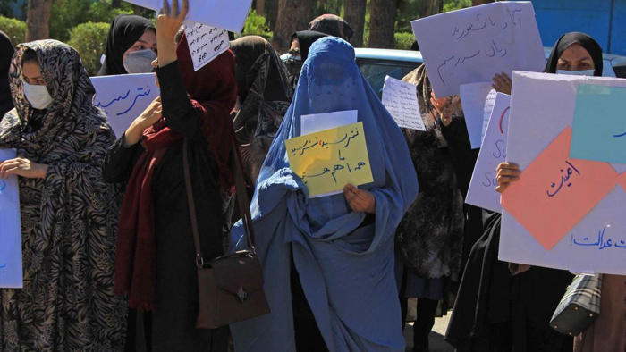 nasib perempuan-perempuan yang menentang taliban demi bersekolah