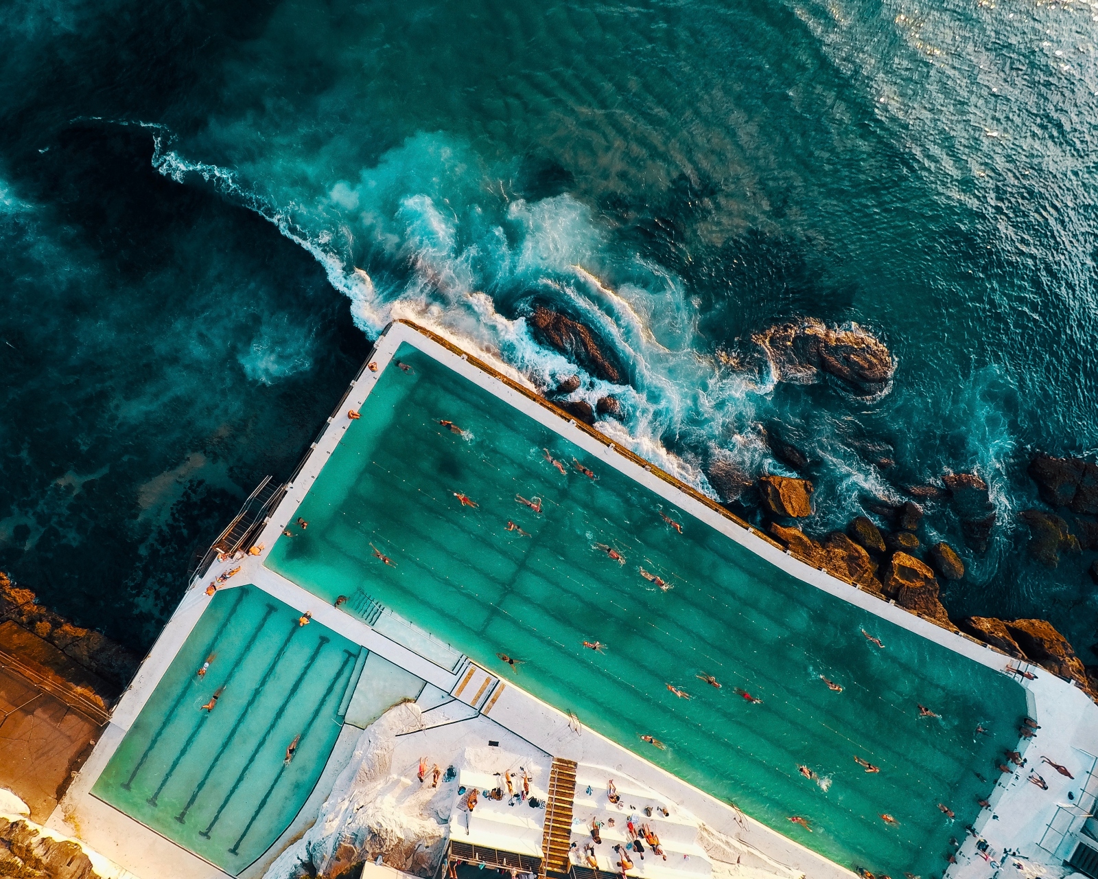 Spectacular Ocean Pools: Dive In Around the Globe Spectacular Ocean Pools: Dive In Around the Globe