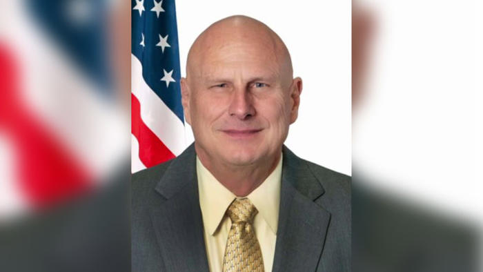 florida mayor resigns with mass email to residents alleging corruption in small-town government