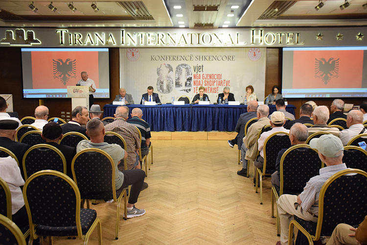 arnavutluk ve kuzey makedonya’da, çamerya katliamının 80. yılı dolayısıyla etkinlikler düzenleniyor