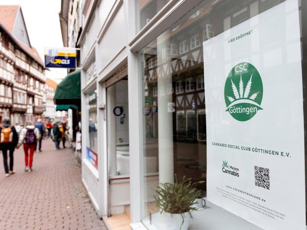 social cannabis clubs in nrw: hier bekommt man ab 1. juli legal gras