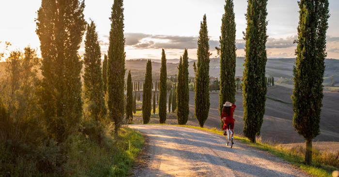 italy will pay people up to $32,000 to move to mountain towns in tuscany: here's what to know