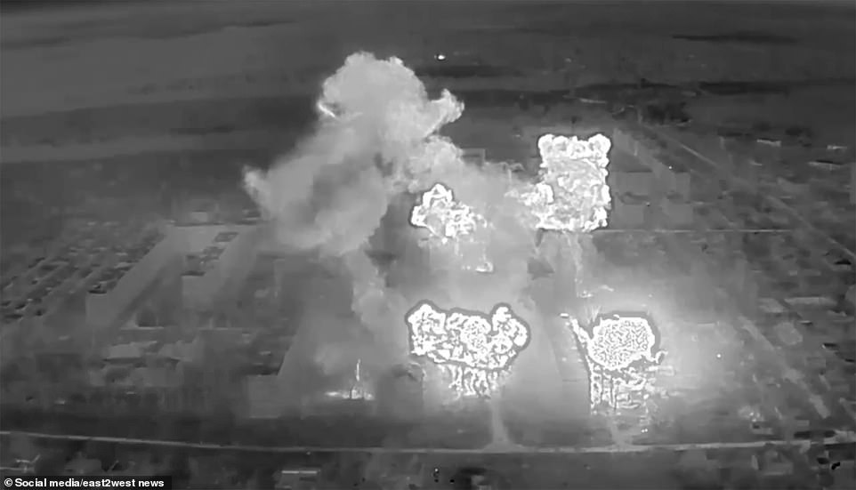 Putin's forces obliterate Ukrainian town using thermobaric bombs