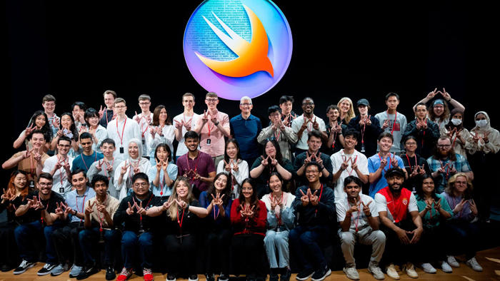 apple otorga por primera vez premio a estudiante chileno: viajó a cupertino y conoció a tim cook