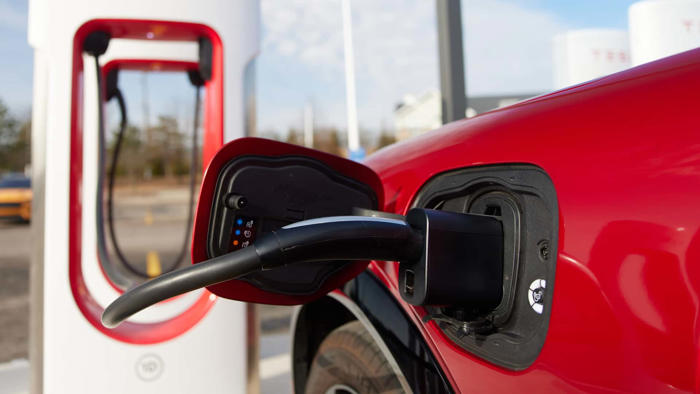 study: nearly half of ev owners in america want to switch back to gas