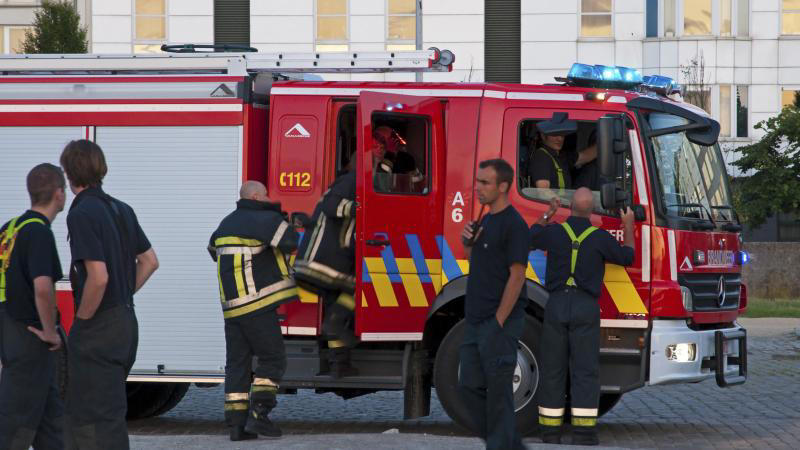 flandre : important incendie à hoegaarden, la fumée visible de loin (photo et vidéo)