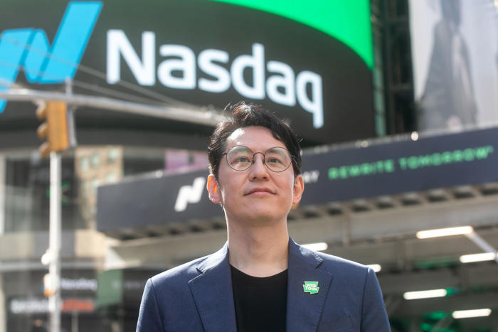 naver-backed webtoon shares rise 9.5% after $315 million ipo