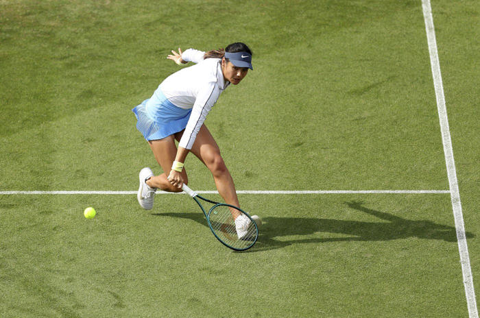 leylah fernandez reaches the semifinals at eastbourne. she'll face defending champion madison keys