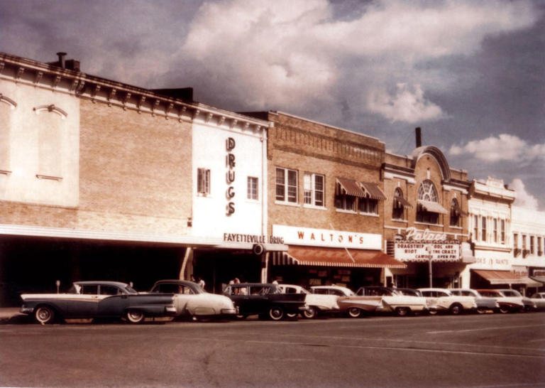 These Vintage Photos Show the Evolution of Walmart