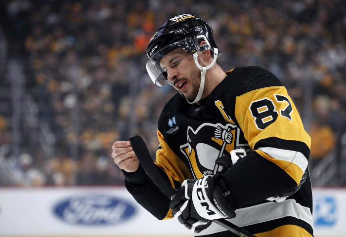 insiders offer updates on penguins contract talks with sidney crosby