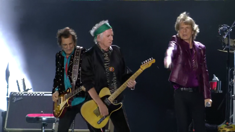 The Rolling Stones take stage at Soldier Field for first time since 2019