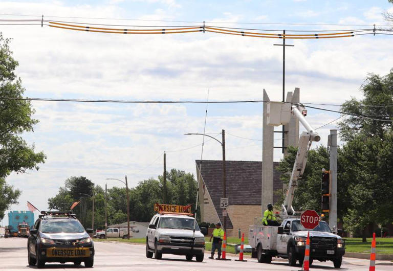 SpaceX tanker passes through McPherson on way to California