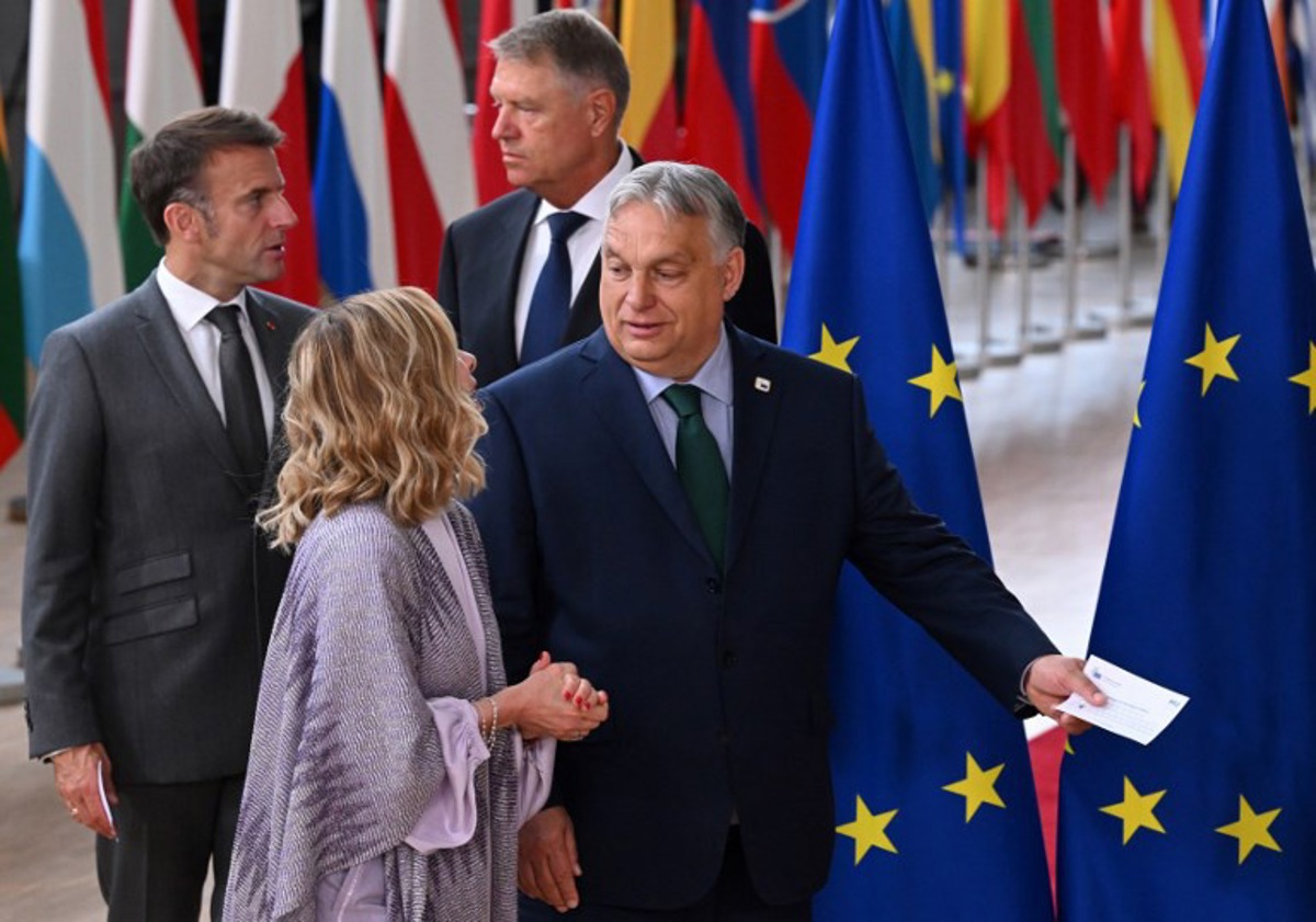 EU-top - Orban Stemde Tegen Voordracht Von Der Leyen, Meloni Koos Voor ...