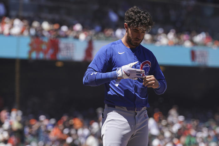 ian happ homers in 10th, cubs snap 4-game skid with 5-3 win over giants