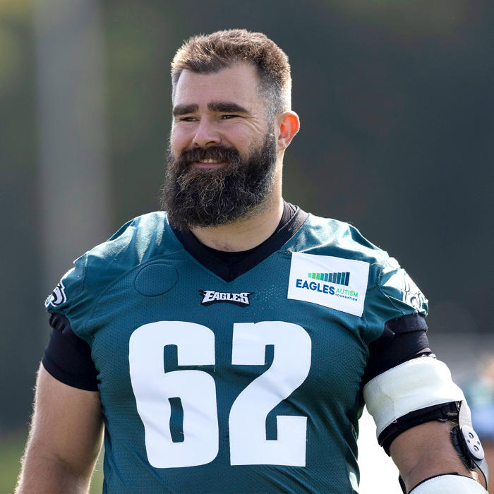 jason kelce signs fans' butts (sort of) at eagles charity beer bowl