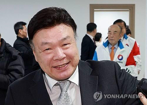 尹대통령, 파나마 대통령 취임식 특사에 박상우·홍수환 파견