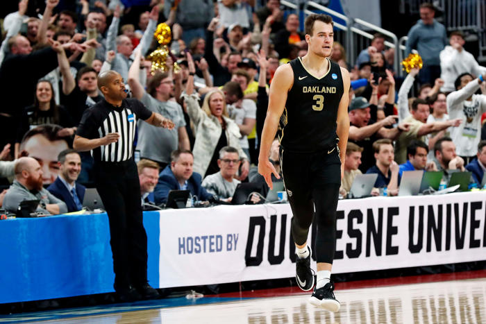 report: okc thunder sign oakland's jack gohlke to summer league roster