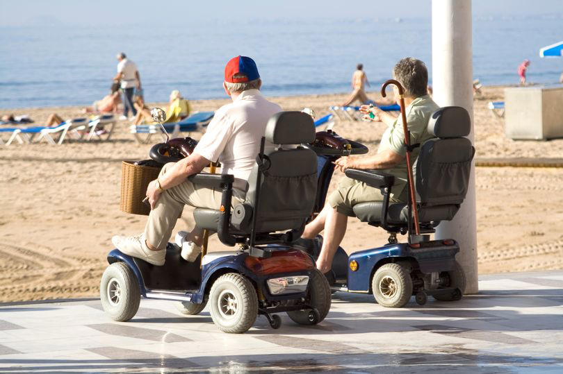 new crackdown in benidorm sees £425 fines for unexpected rule-breakers