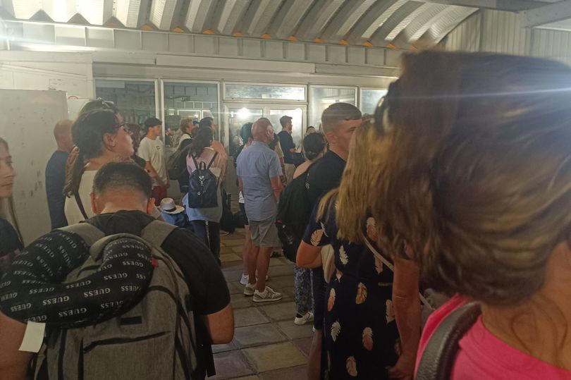 easyjet chaos sees brits in airport 'cage' with no water for hours as passengers collapse