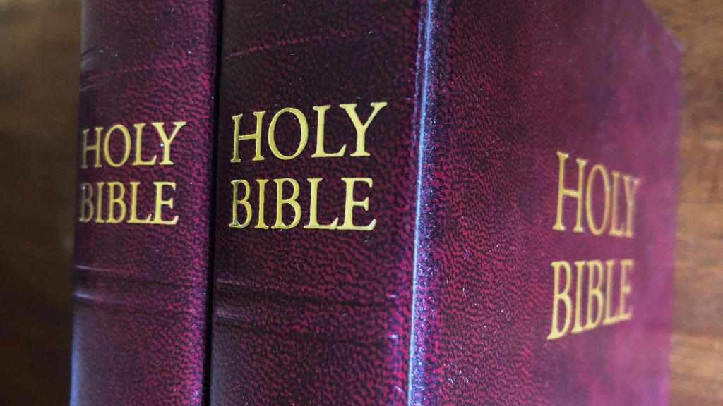 «θρησκευτικός» πόλεμος στις ηπα - επανέρχεται η διδασκαλία της βίβλου στα σχολεία της οκλαχόμα