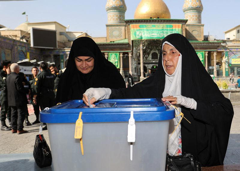 iranians vote in presidential election with limited choices